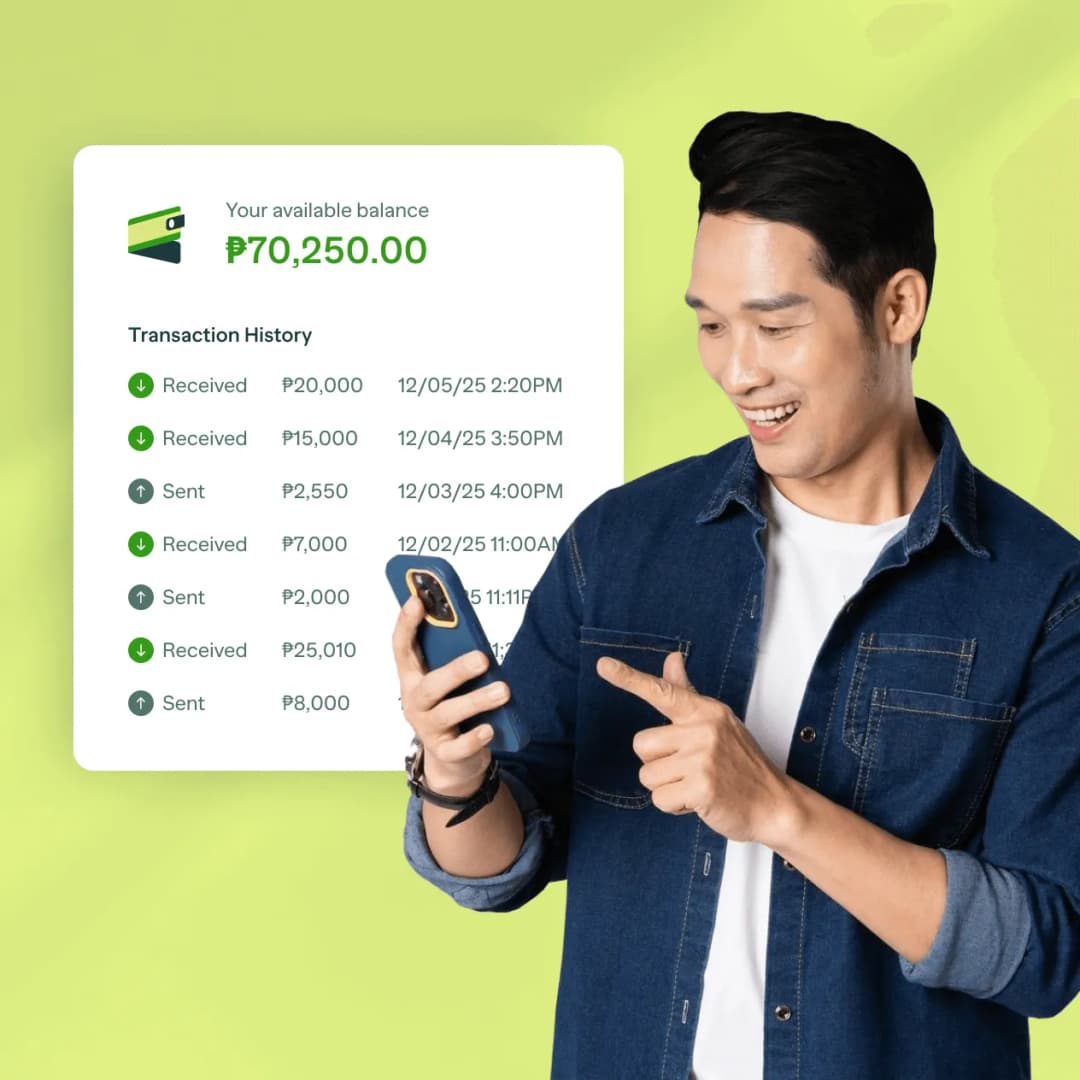 A man holding a cell phone in his hand